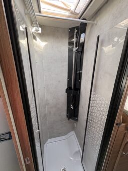 
										Fleurette Discover 74 LJG full									